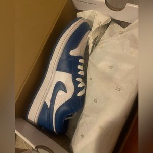 WMNs Aur Jordan 1 Low Royal Blue/White